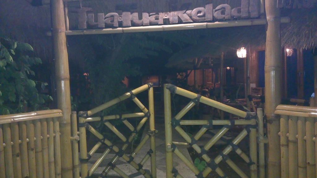 Tua Tua Keladi Bungalows Gili Air Exterior foto